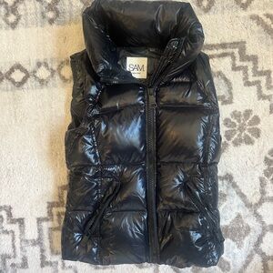 SAM. Black Puffer Vest